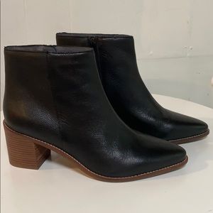 Seychelles black booties